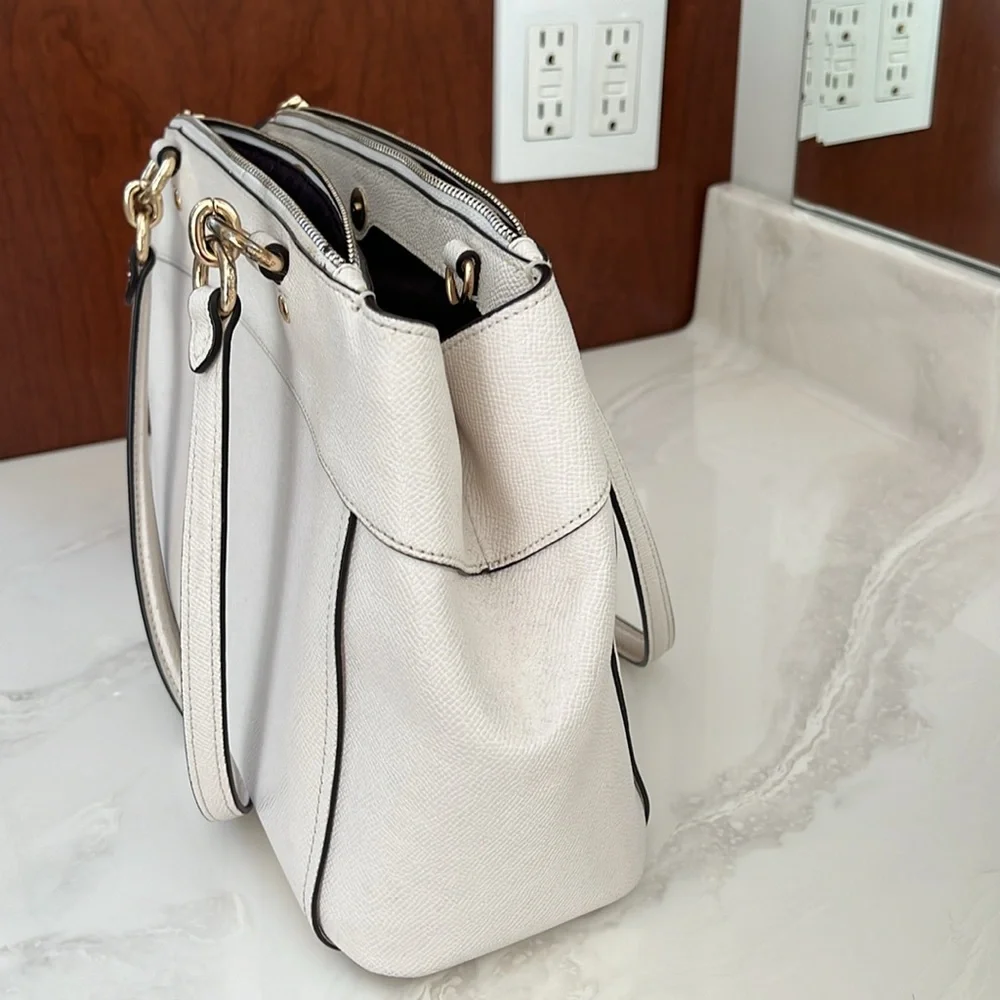 Coach Pocketbook - Picture 5 of 6